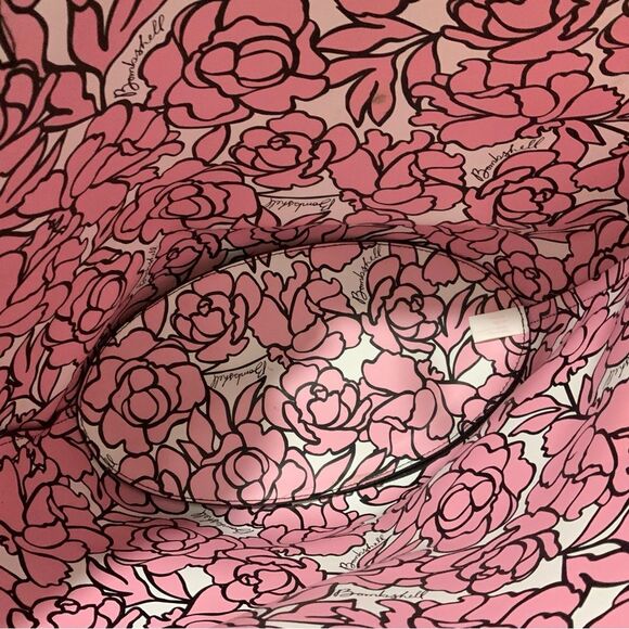 VS Bombshell black vegan leather bag - Picture 8 of 8